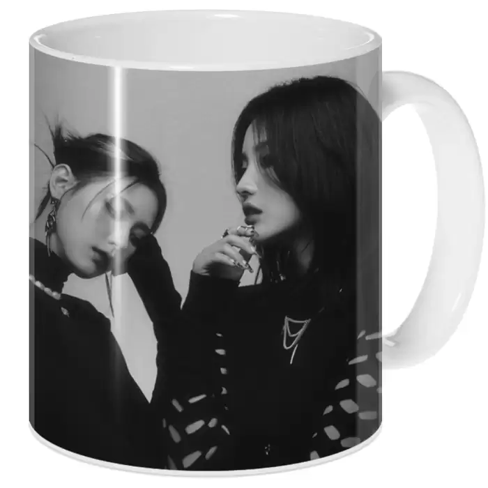 ������ Girl-Idle
