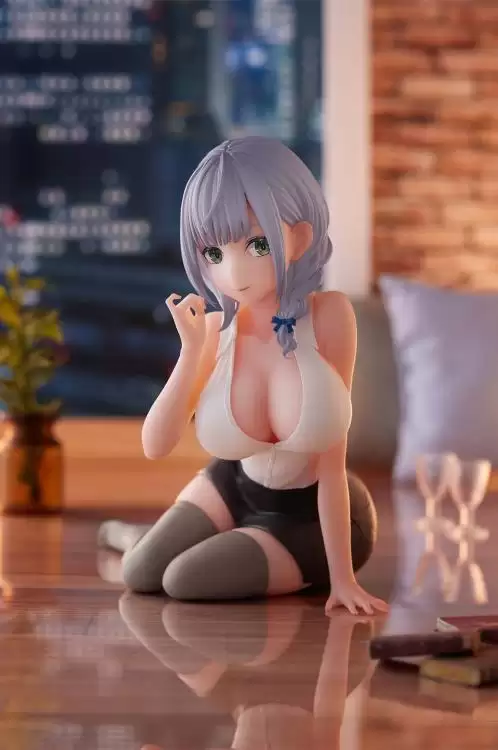 ������� Hololive Shirogane Noel Relax Time Figure (Office Style Ver.)