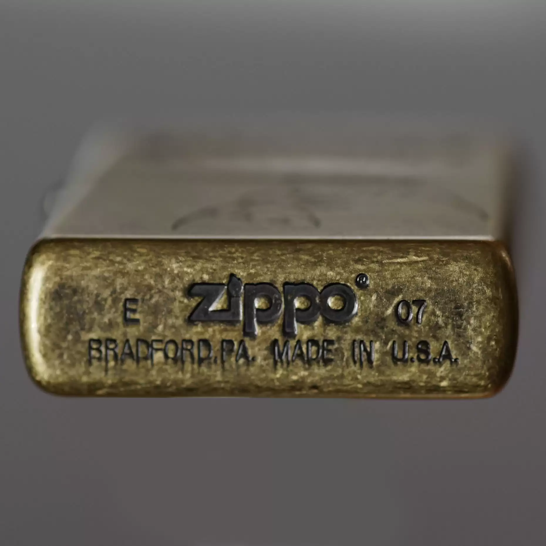 ��������� ������������ Zippo ��� ����� ������