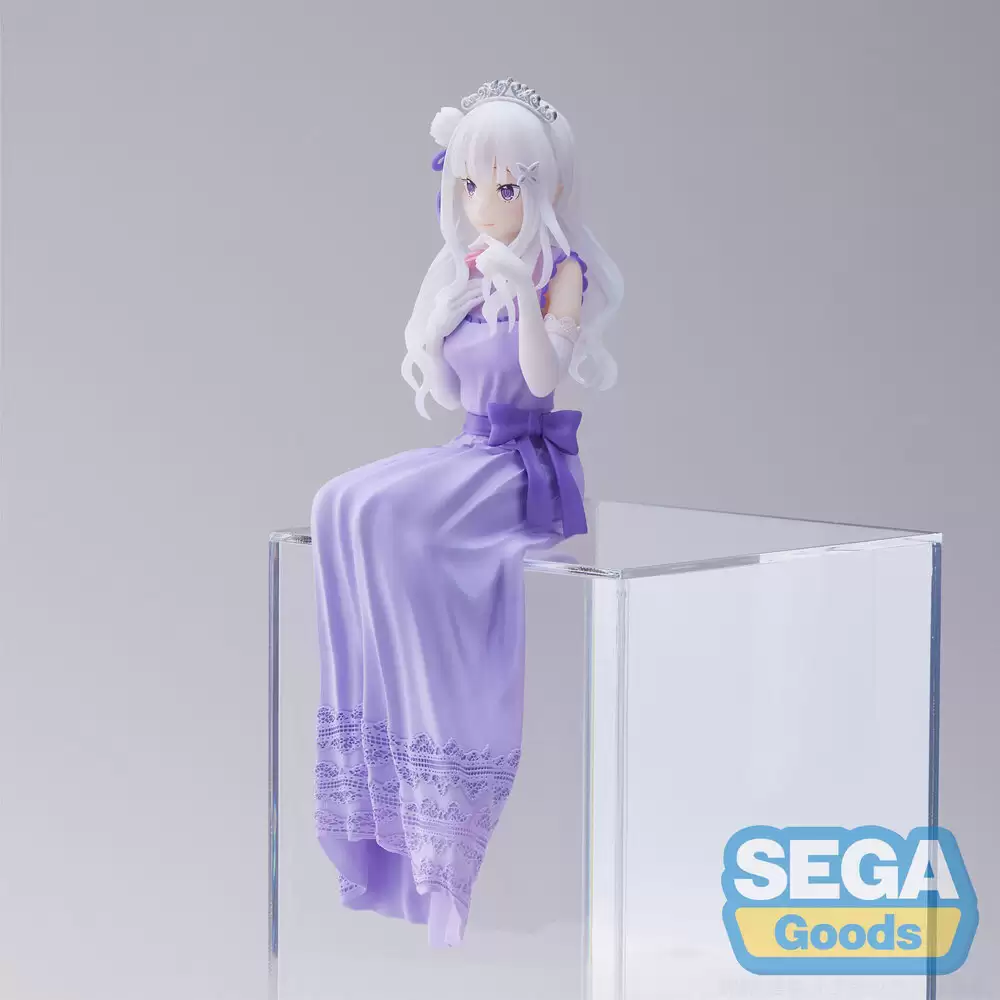 ������� Re: Zero Premium Chokonose Figure Emilia Dress Up Party