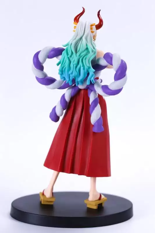 ������� ���-��� The Grandline Lady Yamato