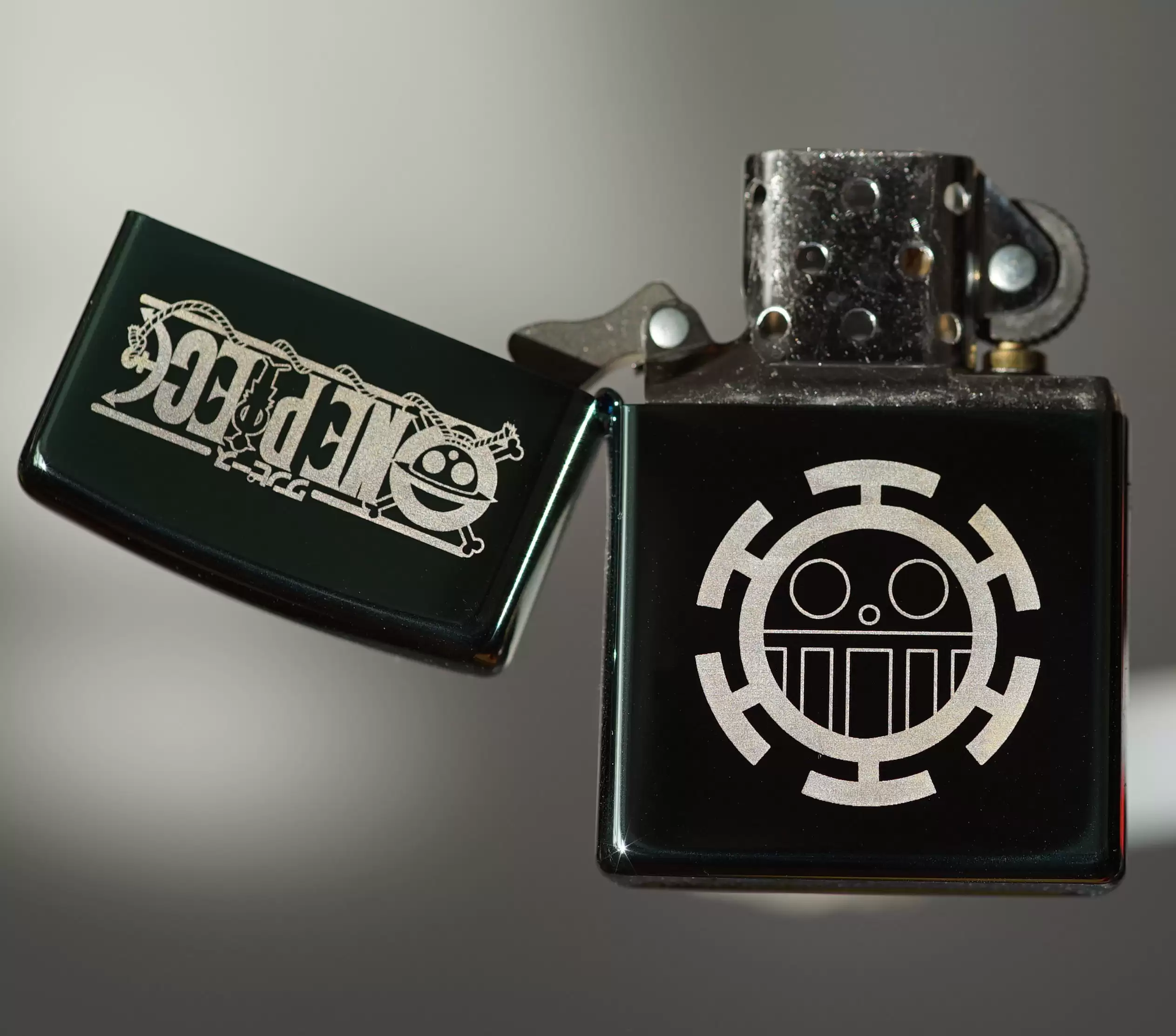��������� ������������ Zippo One Piece