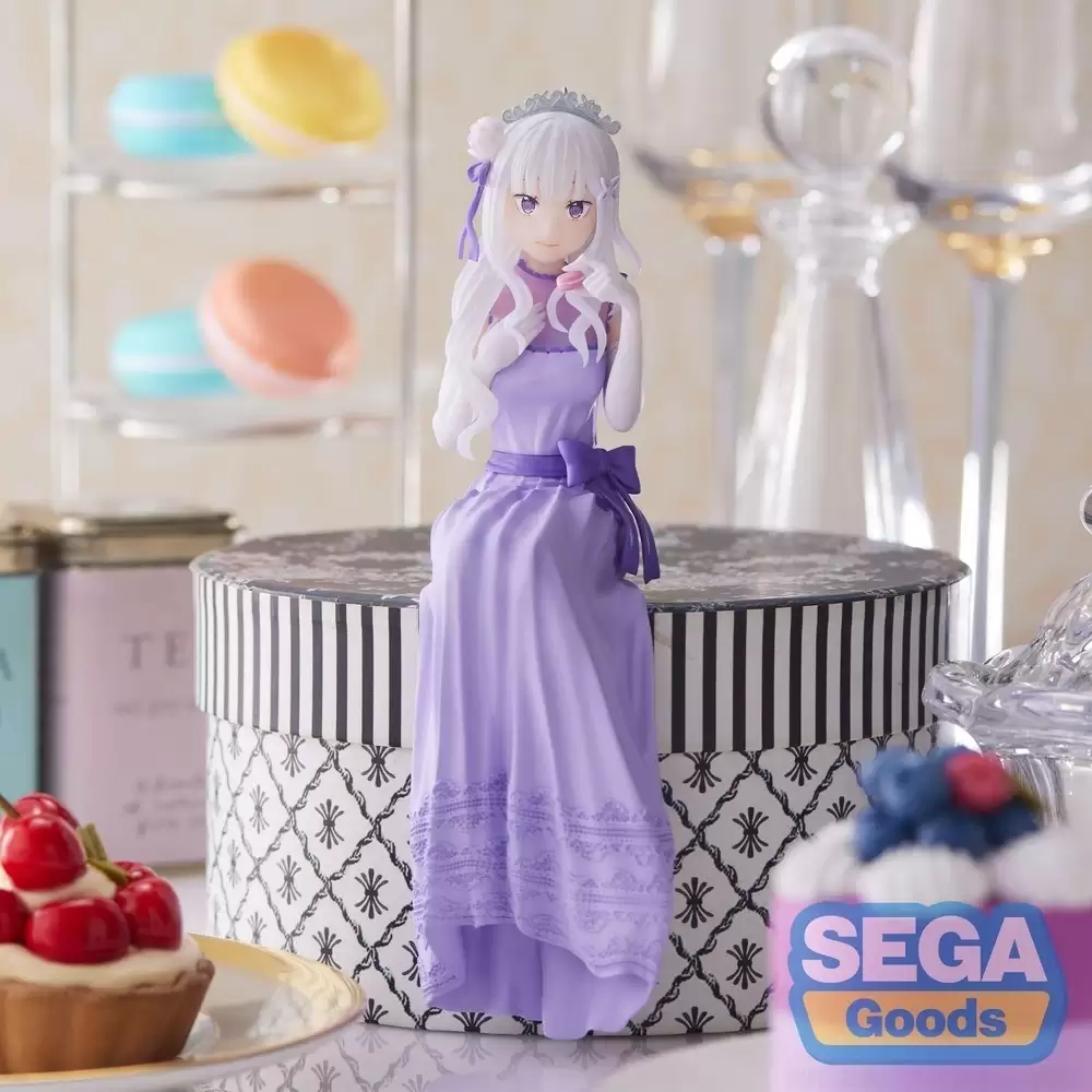 ������� Re: Zero Premium Chokonose Figure Emilia Dress Up Party