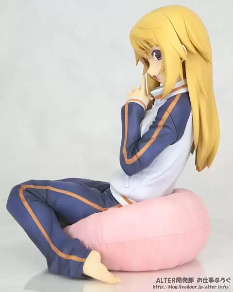 ������� Charlotte Dunois *** 546544