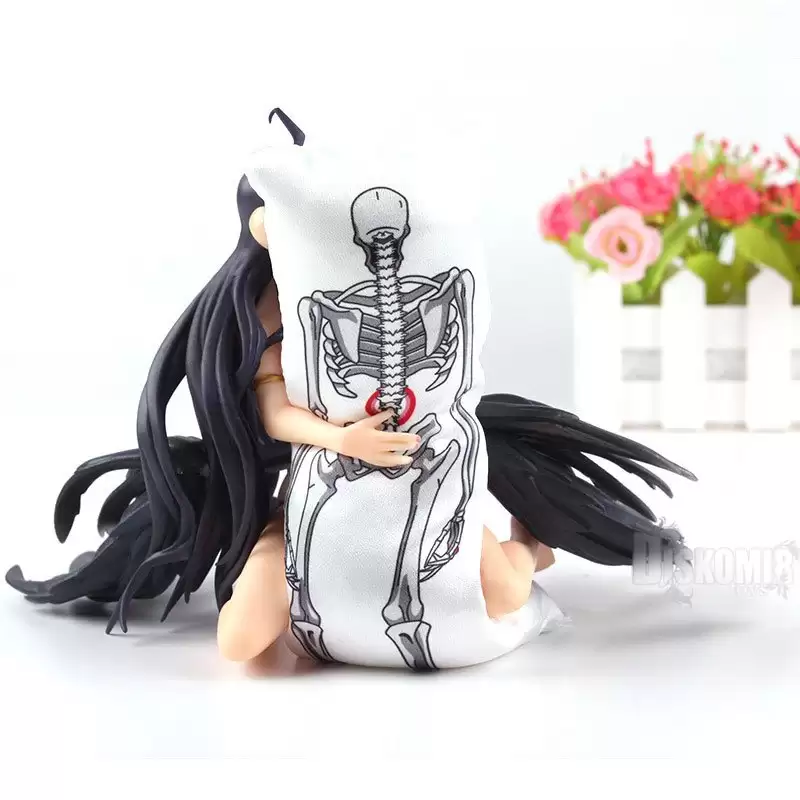 ������� �������� Albedo with dakimakura