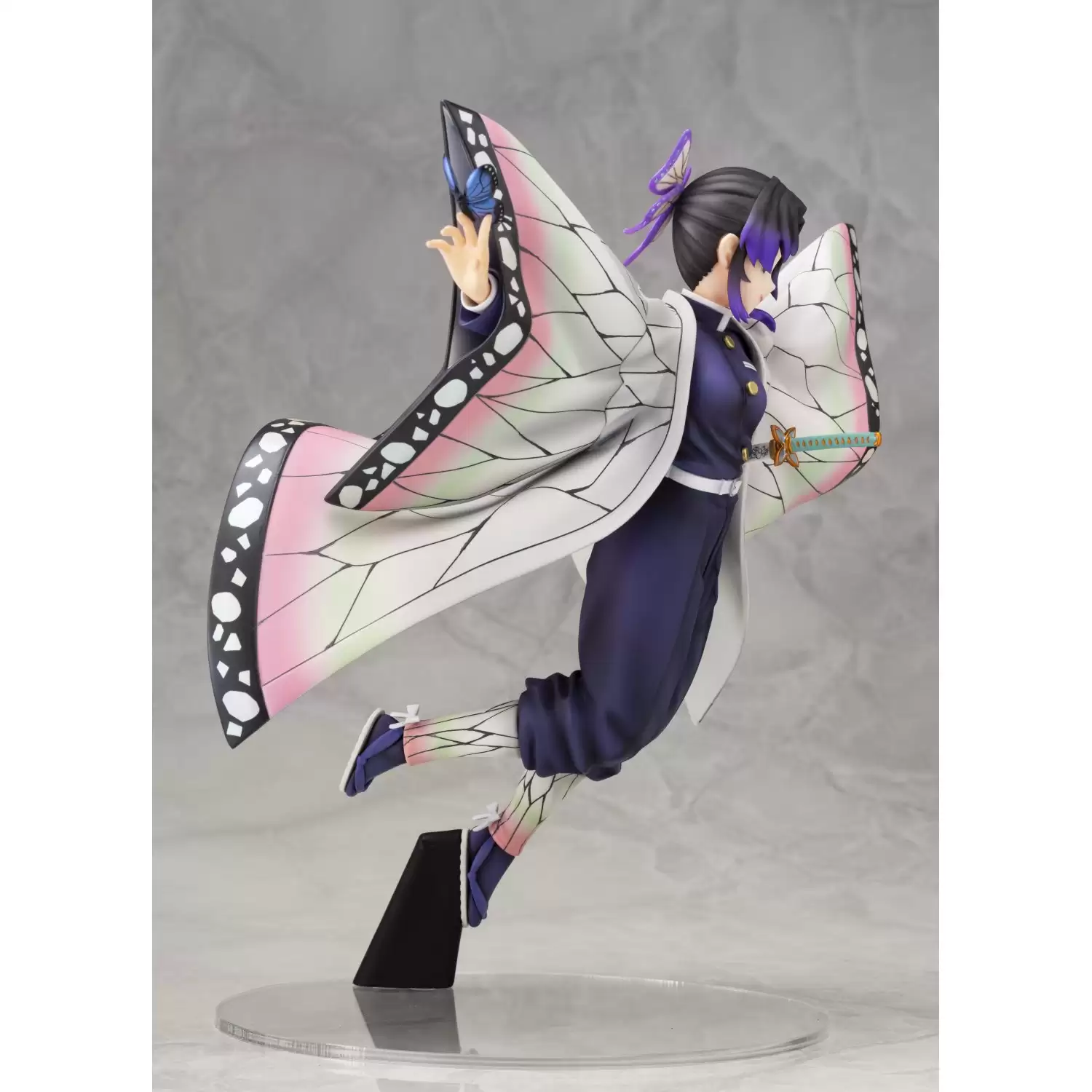 ������� Demon Slayer: Kimetsu no Yaiba - Kocho Shinobu