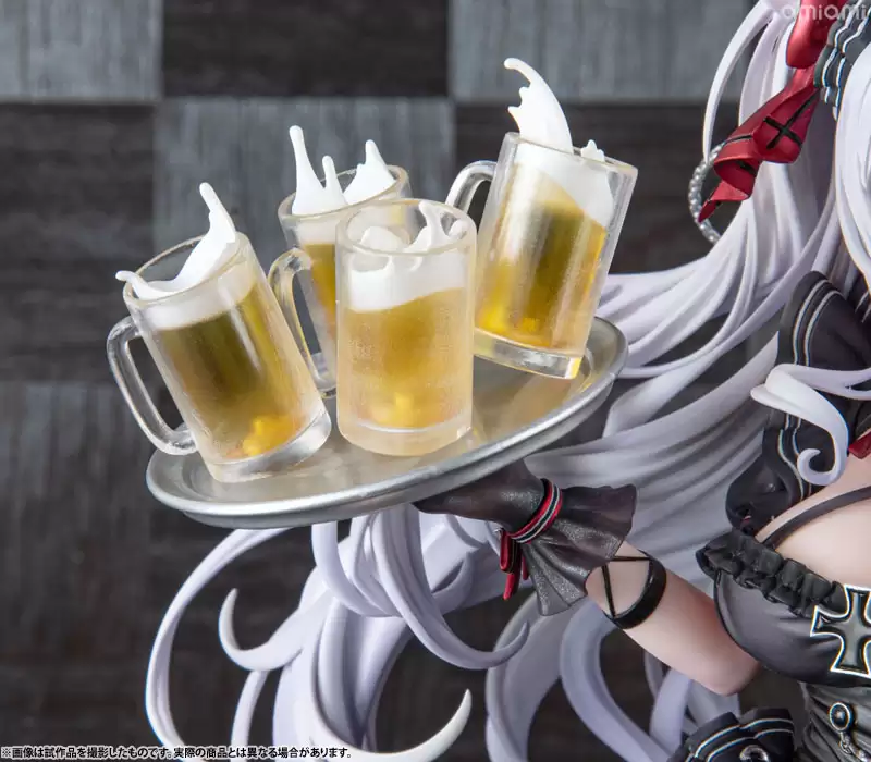 ������� Azur Lane Elbe: Time to Show Off? PVC (1:7 Scale)