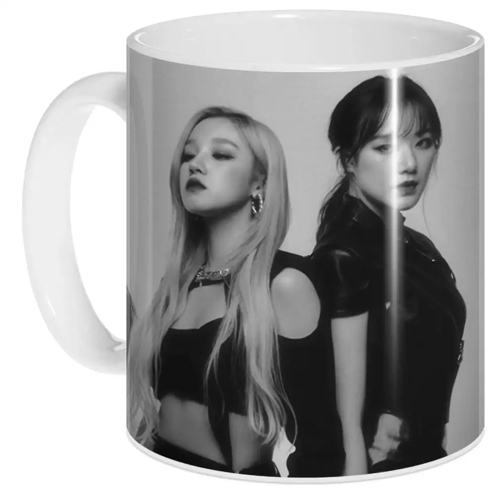 ������ Girl-Idle