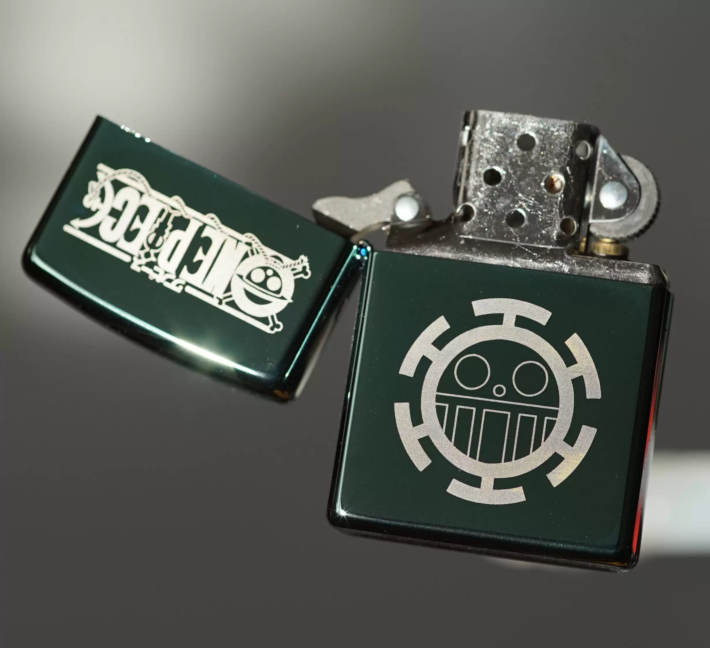 ��������� ������������ Zippo One Piece