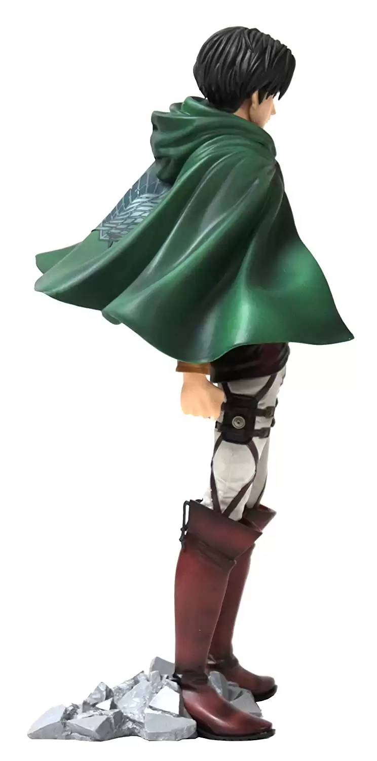 ������� Banpresto Shingeki no Kyojin Craneking Master Stars Piece Levi
