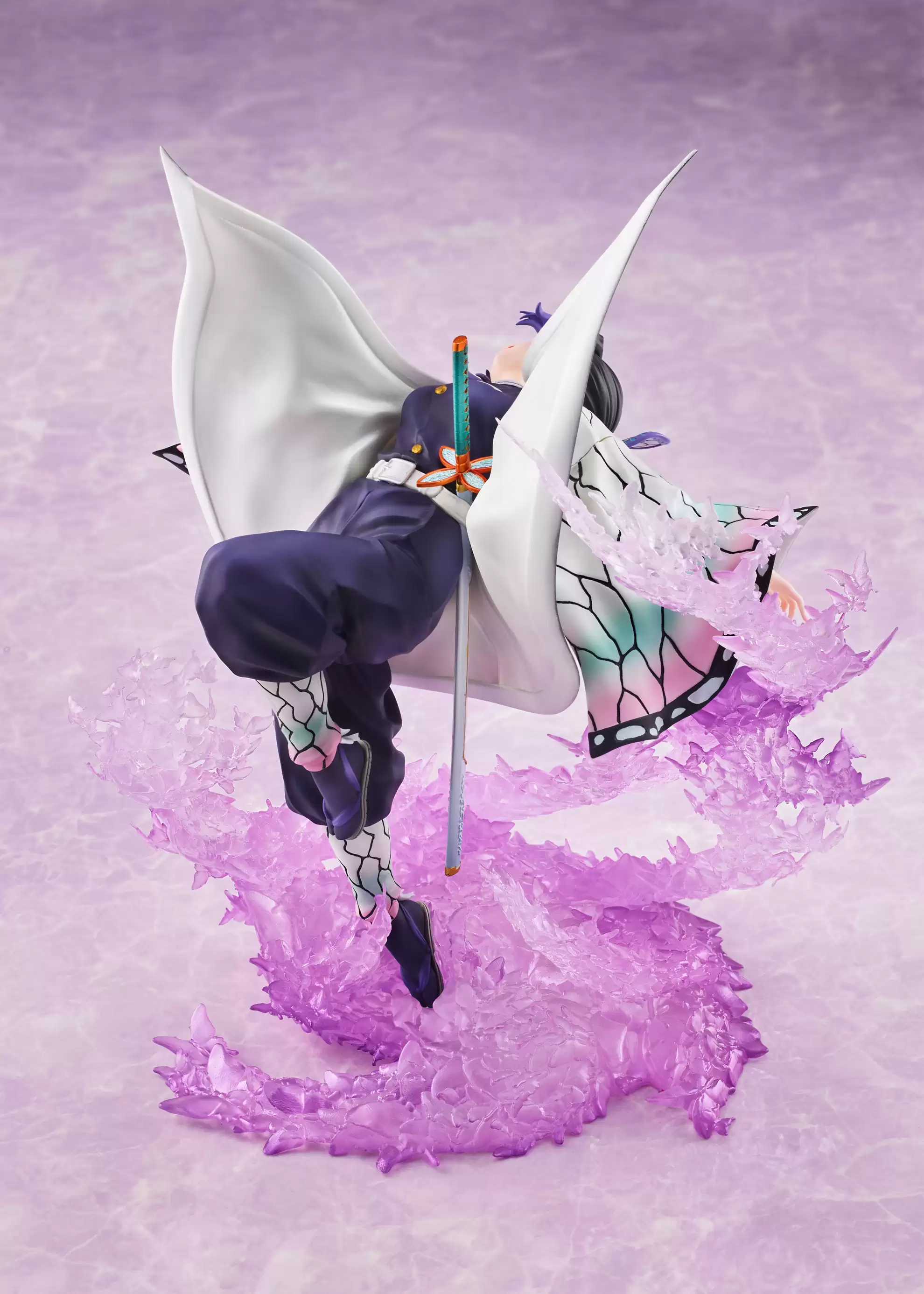 ������� Demon Slayer: Kimetsu no Yaiba - Shinobu Kocho