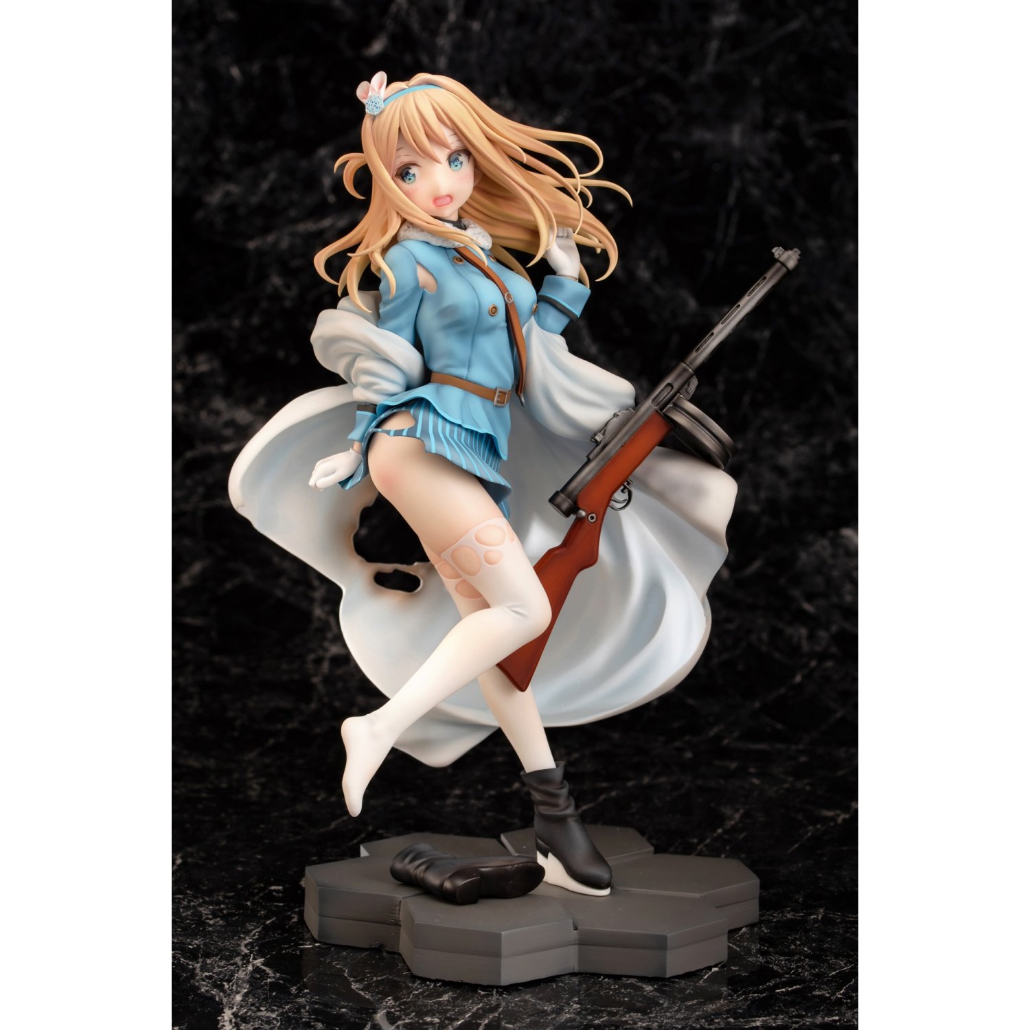 ������� Girls' Frontline Suomi KP-31