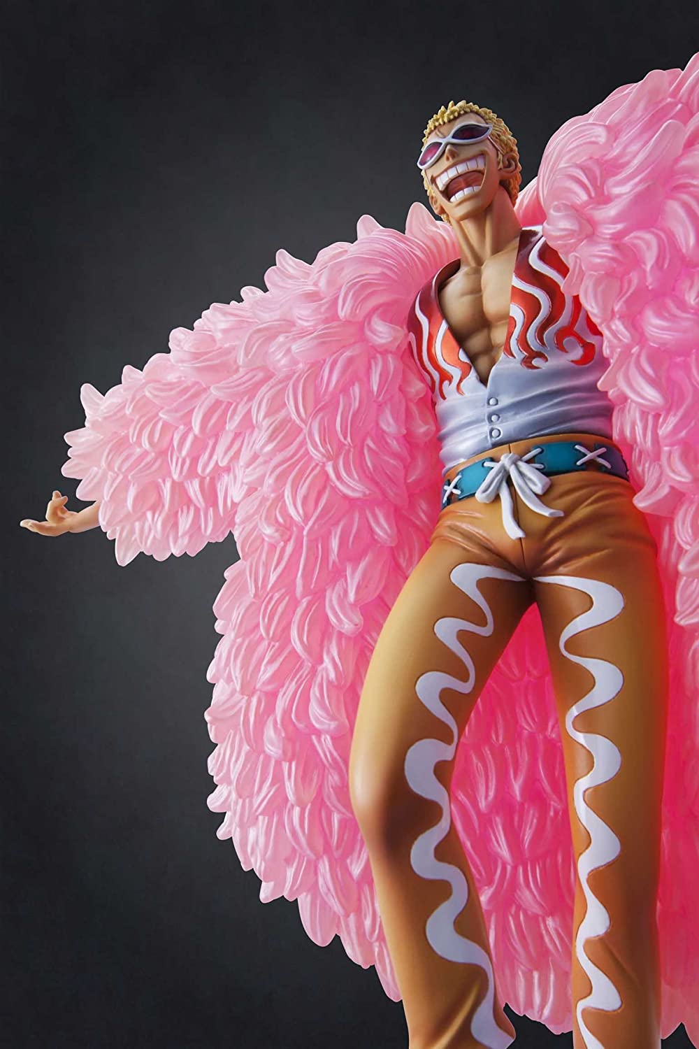 ������� Megahouse Portrait of Pirates Neo-DX Donquixote Doflamingo