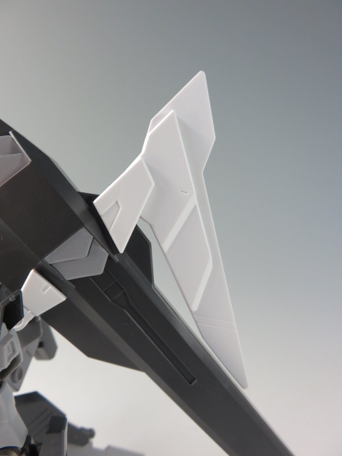 ������� ������� HG 1/144 Hi-Nu RX-93-v2 ������ Hi Fighter Influx Allan Adams's Mobile Suit