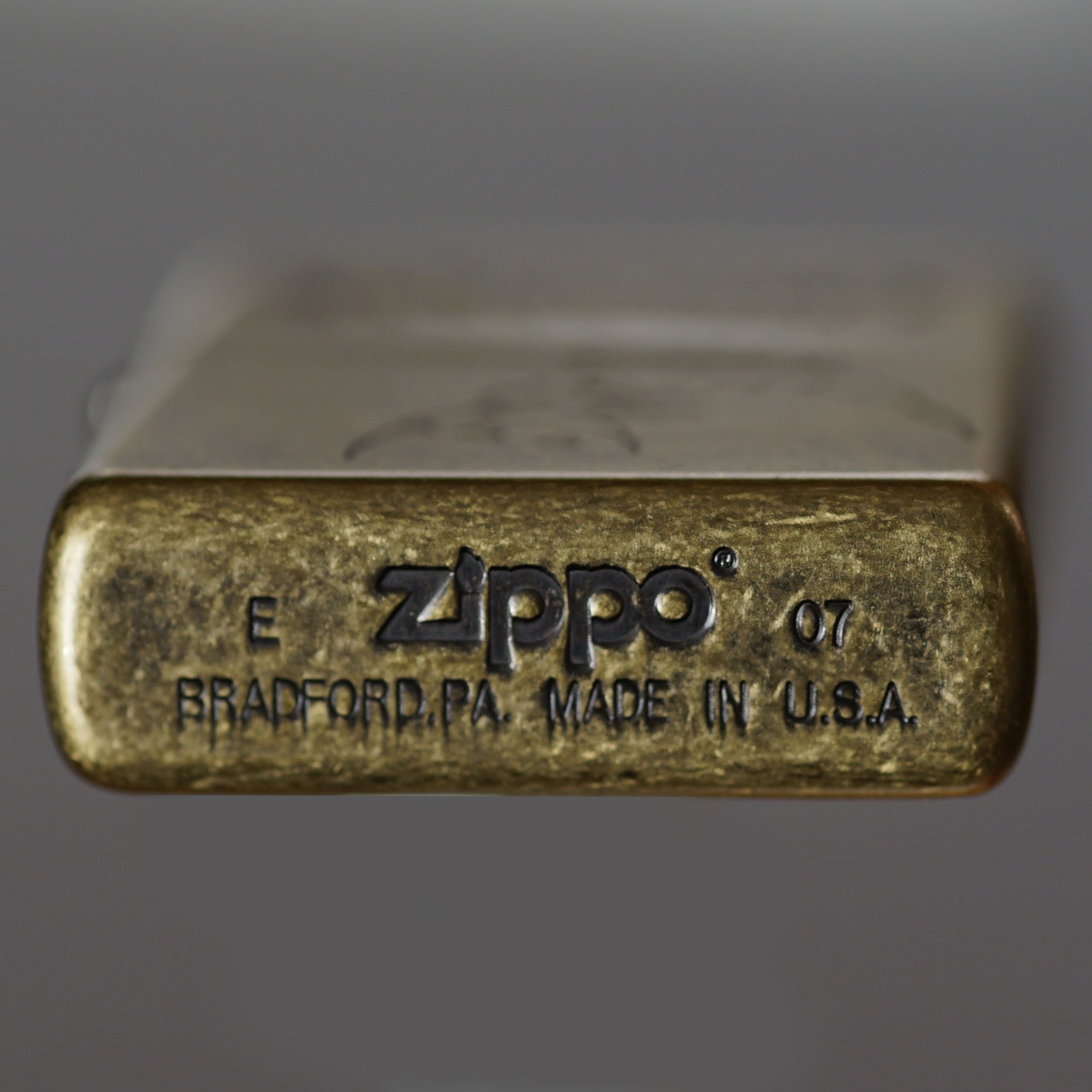 ��������� ������������ Zippo ��� ����� ������