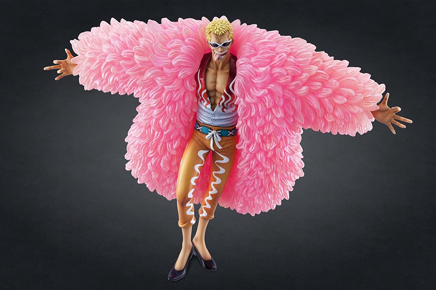 ������� Megahouse Portrait of Pirates Neo-DX Donquixote Doflamingo