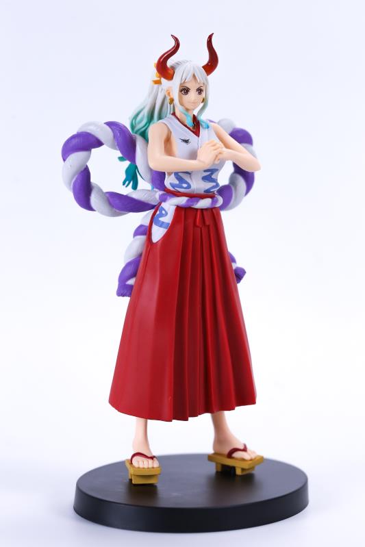������� ���-��� The Grandline Lady Yamato
