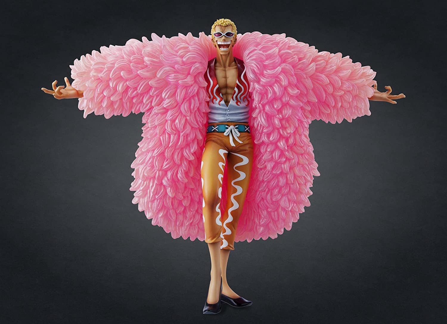 ������� Megahouse Portrait of Pirates Neo-DX Donquixote Doflamingo