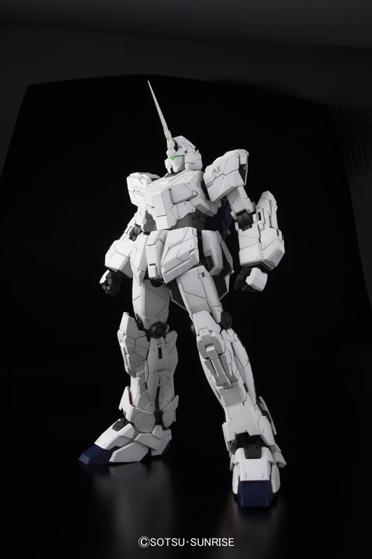 ������ ������� RX-0 Unicorn Gundam (PG)