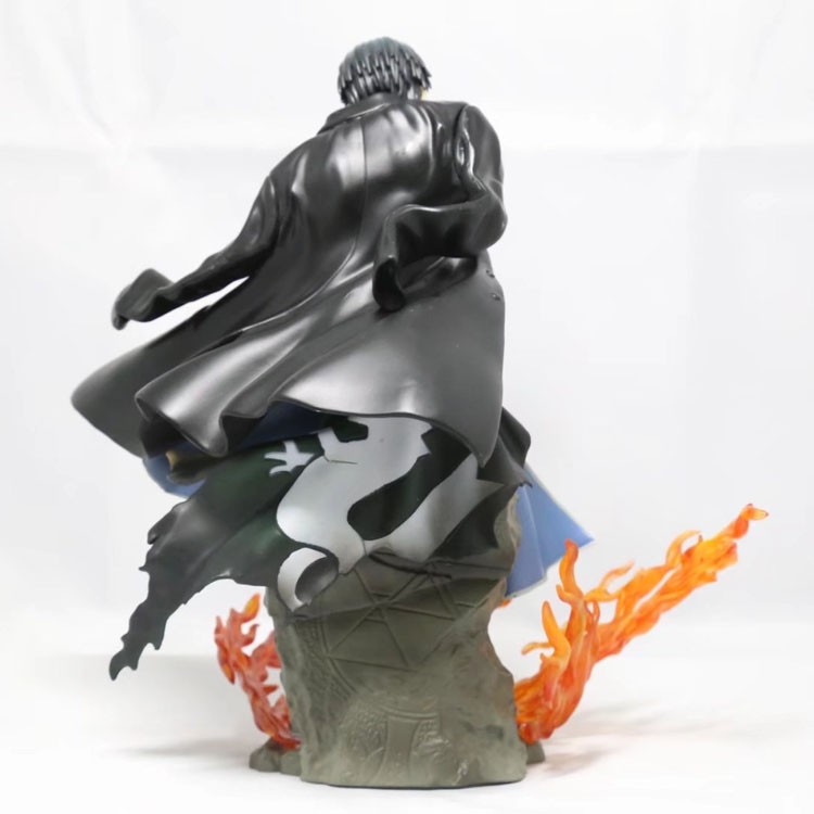 ������� �������� ������� Roy Mustang