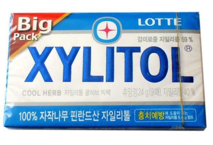 �������� ����������� ������� Lotte ����� Xilitol 1000 Cool Herb (���������)