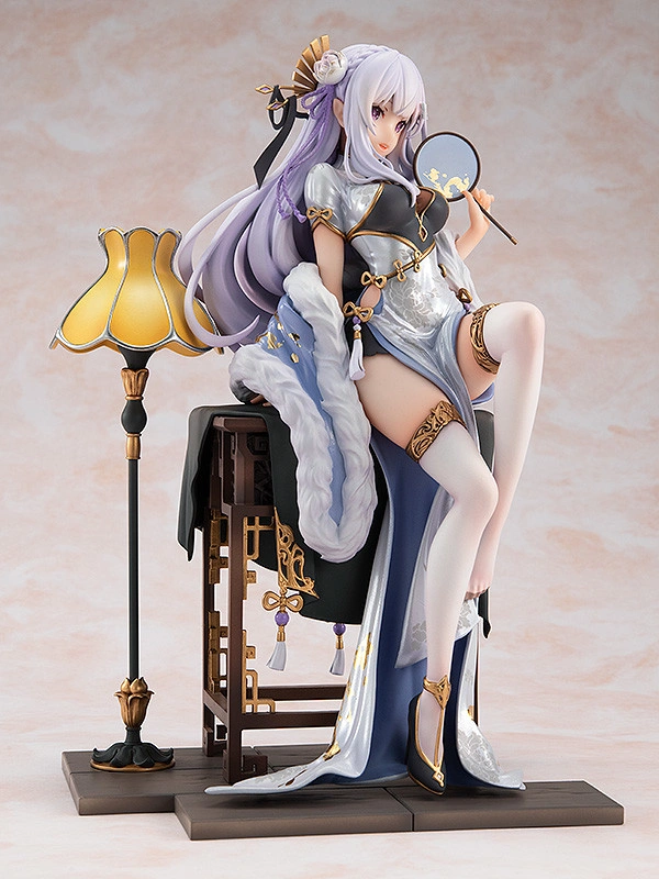 ������� ����� � �������������� ���� � ���� - Starting Life in Another World Emilia Graceful Beauty Version