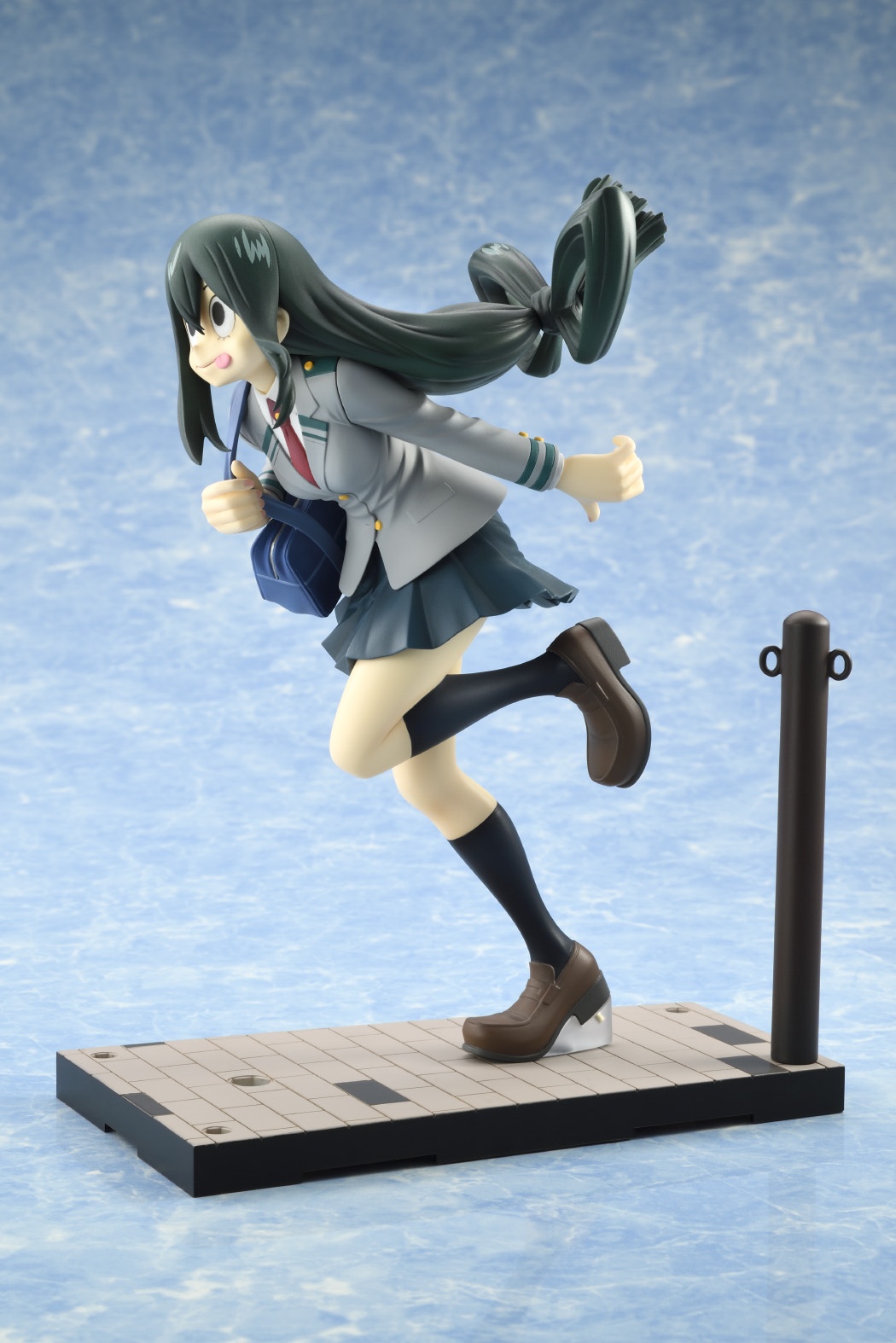 ������� My Hero Academia: Asui Tsuyu School Uniform Ver.