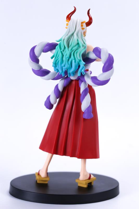 ������� ���-��� The Grandline Lady Yamato