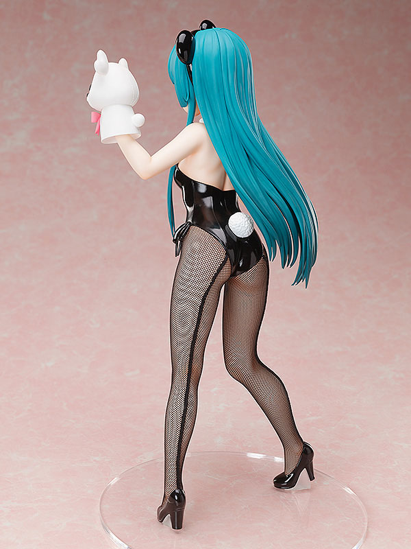 ������� Kuma Kuma Kuma Bear: Yuna Bear Suit Ver. FREEing