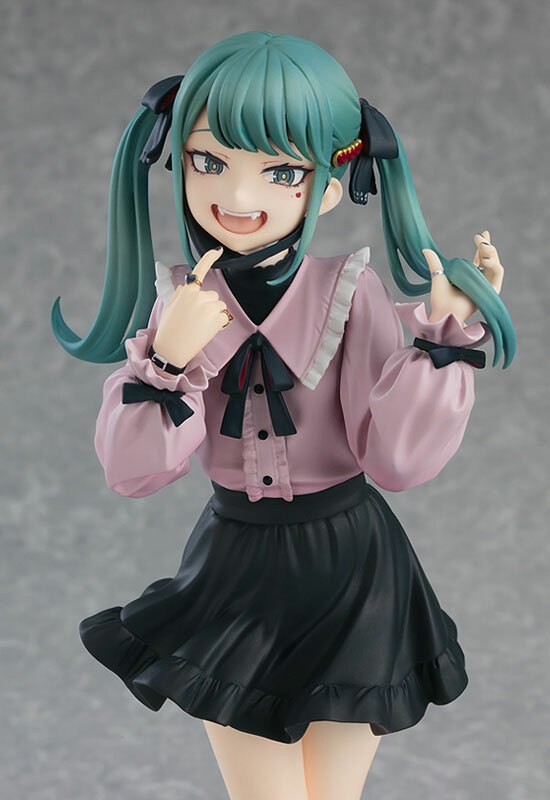 ������� POP UP PARADE Hatsune Miku Vampire Ver. L