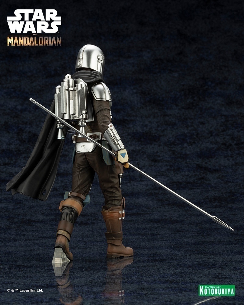������� Star Wars The Mandalorian: Mandalorian & Grogu with Beskar Staff