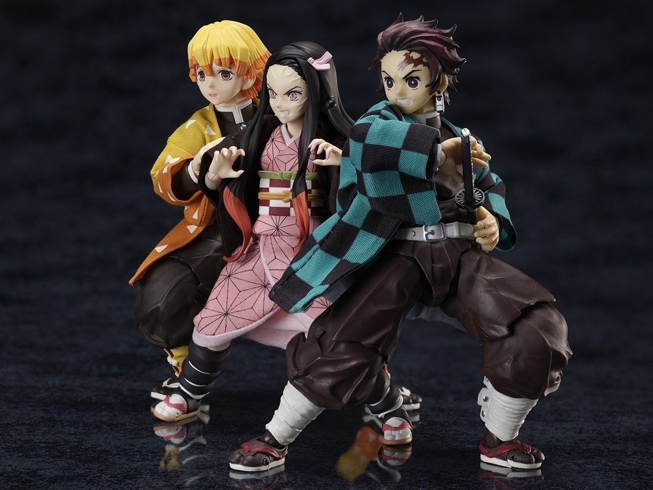 ������� Kimetsu no Yaiba [BUZZmod.] Zenitsu Agatsuma