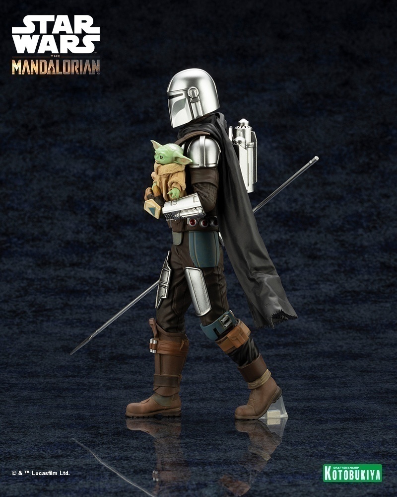 ������� Star Wars The Mandalorian: Mandalorian & Grogu with Beskar Staff