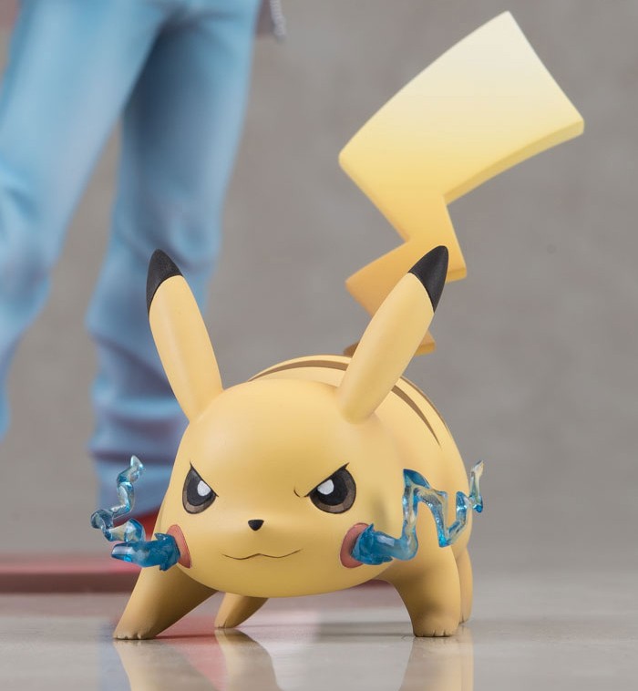 ������� Pokemon Series - Red with Pikachu 1/8