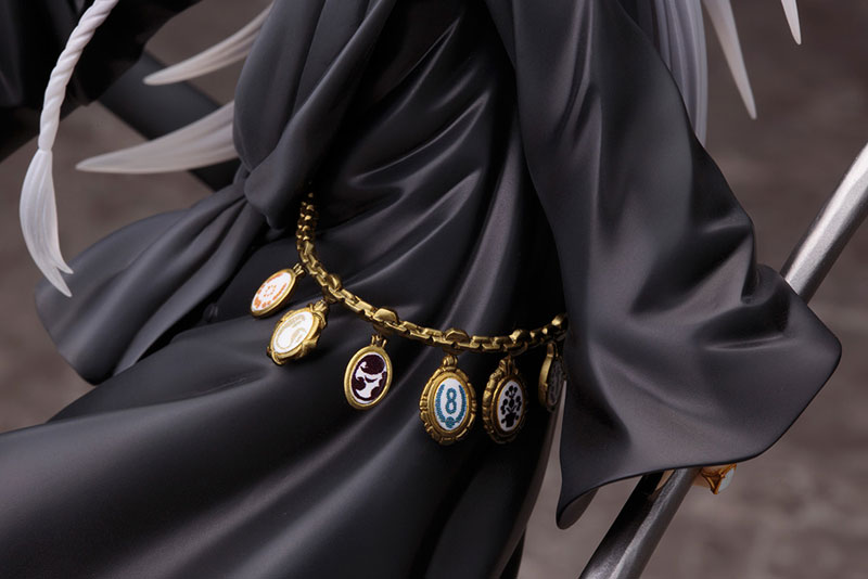 ������� Black Butler: Book of Circus: Undertaker 1/8 ***