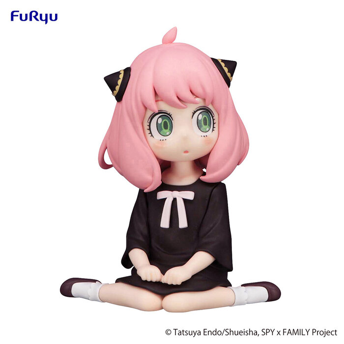 ������� Anya Forger Sitting on the Floor Noodle