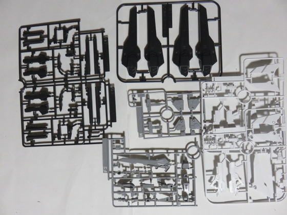 ������� ������� HG 1/144 Hi-Nu RX-93-v2 ������ Hi Fighter Influx Allan Adams's Mobile Suit