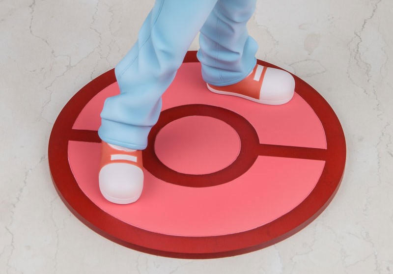 ������� Pokemon Series - Red with Pikachu 1/8