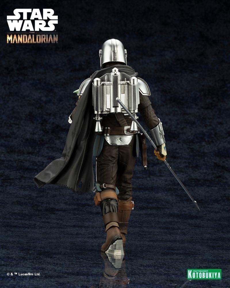 ������� Star Wars The Mandalorian: Mandalorian & Grogu with Beskar Staff