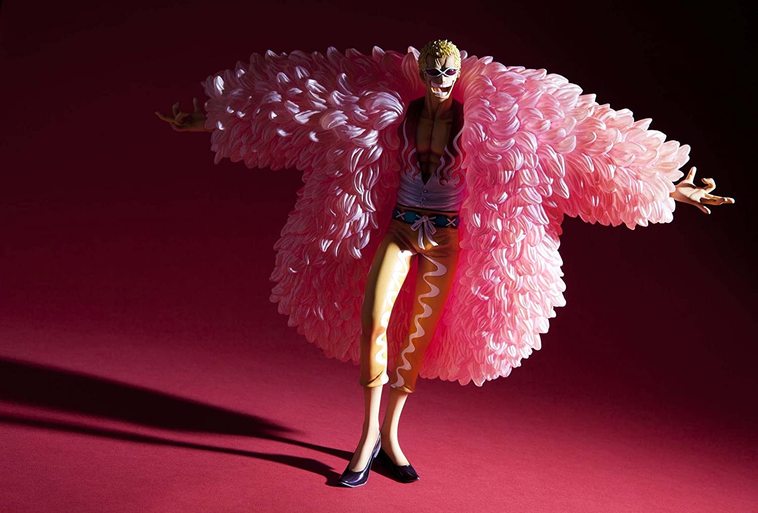 ������� Megahouse Portrait of Pirates Neo-DX Donquixote Doflamingo