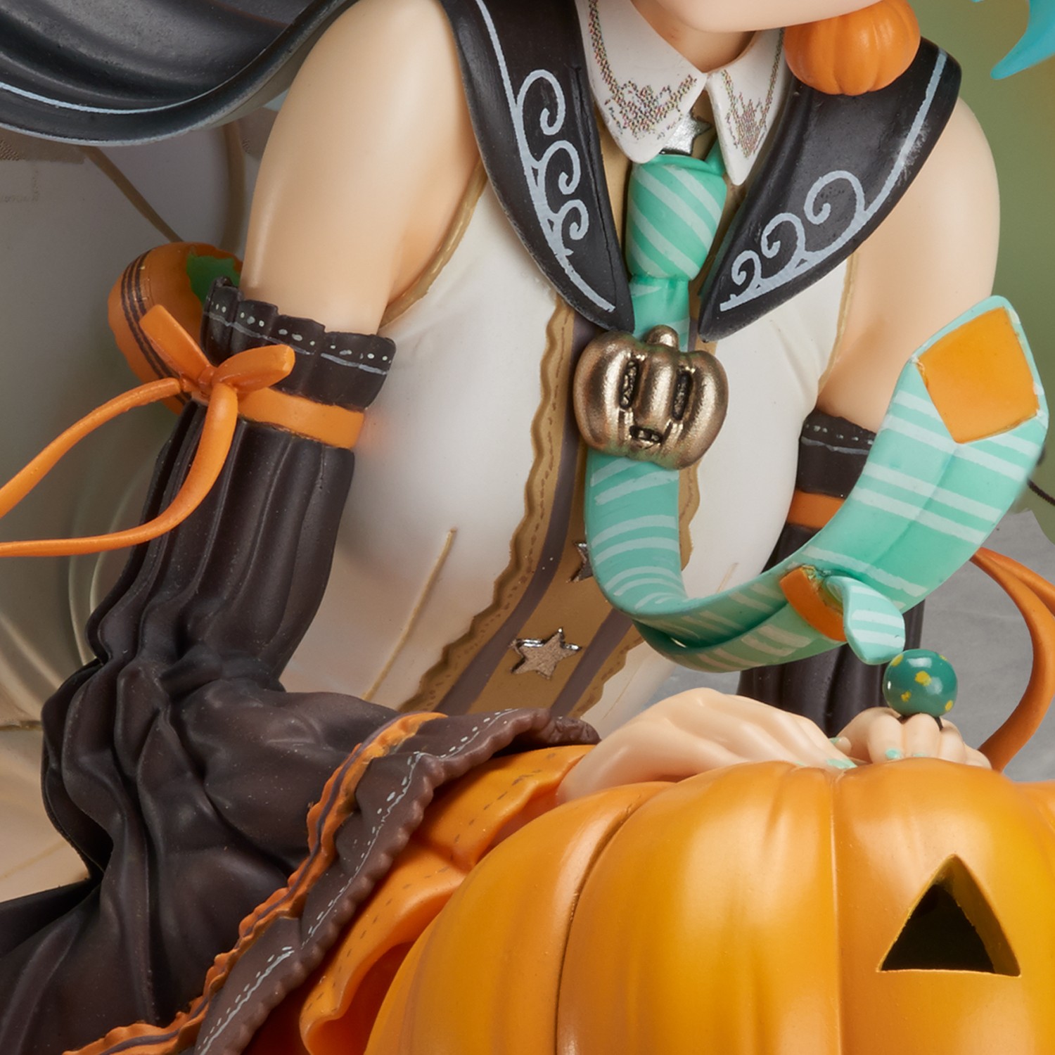 ������� Hatsune Miku TRICK or MIKU illustration by Hidari