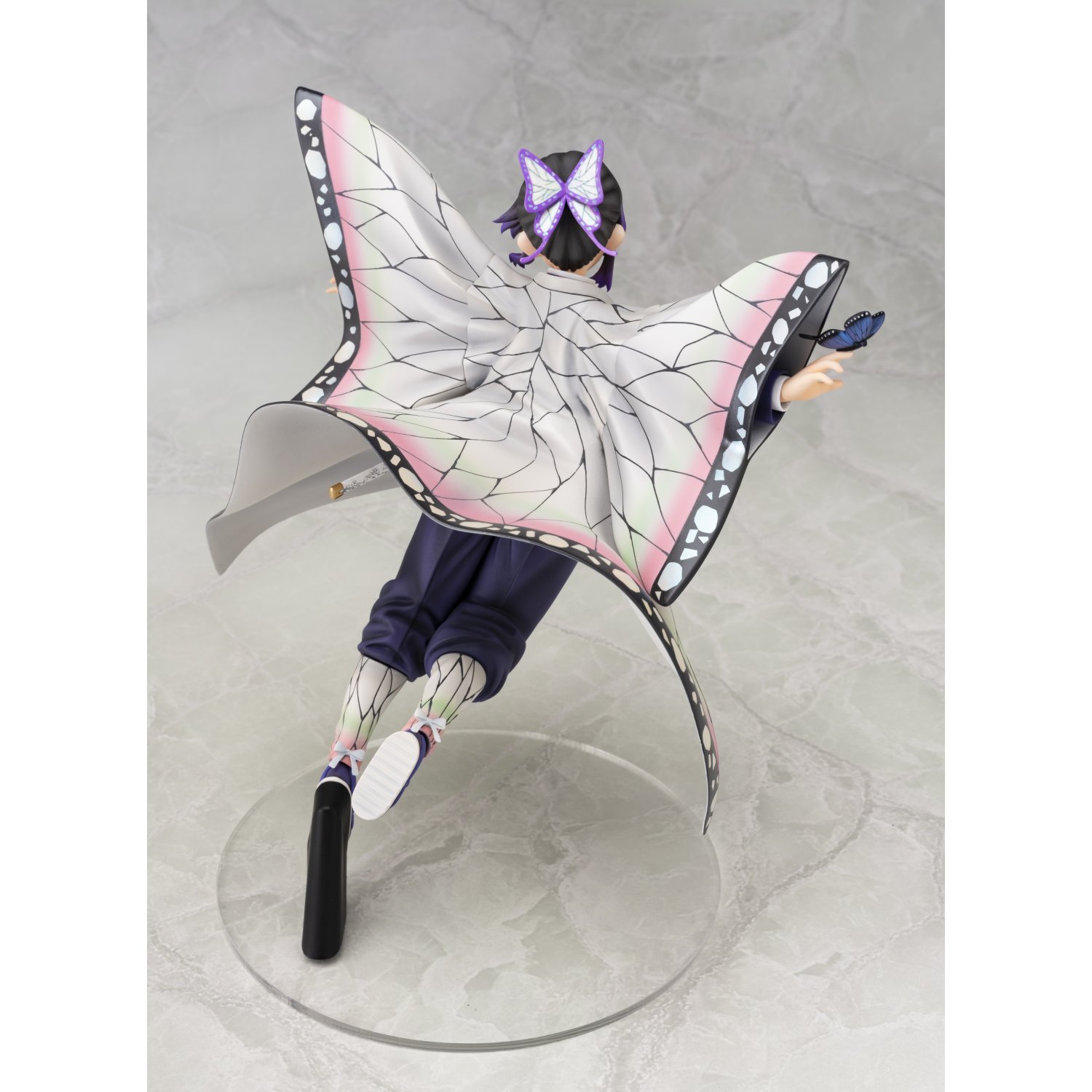 ������� Demon Slayer: Kimetsu no Yaiba - Kocho Shinobu