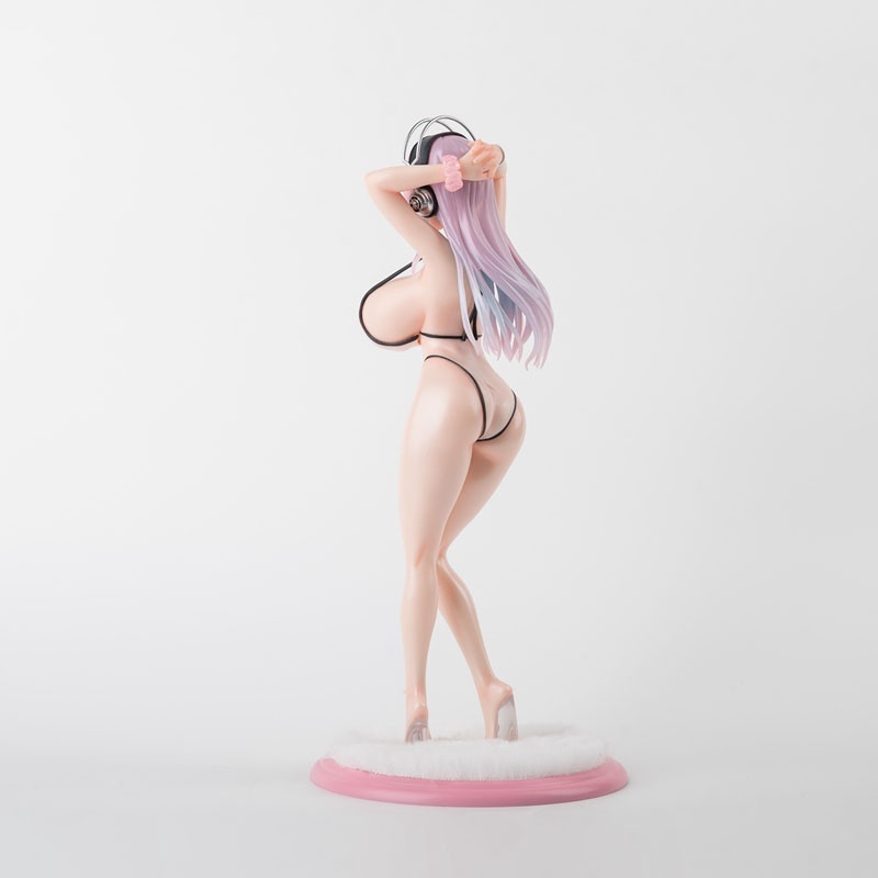 ������� ����� ������ Swimsuit
