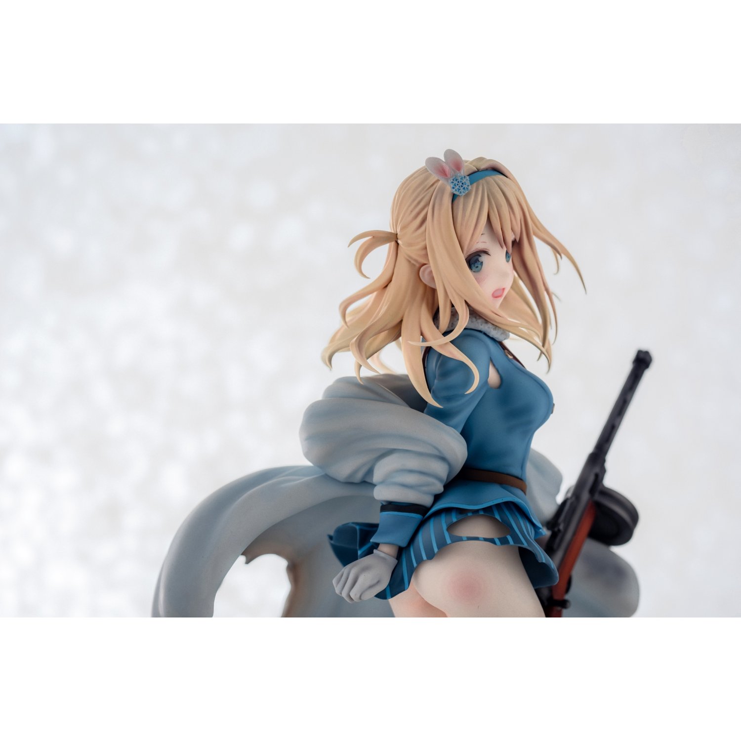 ������� Girls' Frontline Suomi KP-31