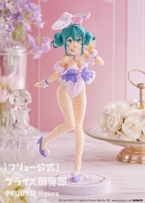 ������� Bunnies Hatsune Miku White Bunny Lavender Ver.