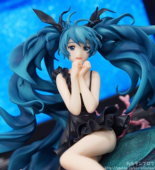 ������� Vocaloid / ��������� - Miku Hatsune / ������� ���� Shinkai Shoujo Ver. 1/8 ***