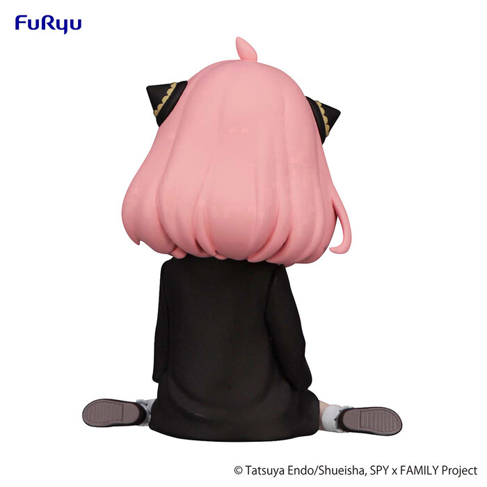 ������� Anya Forger Sitting on the Floor Noodle