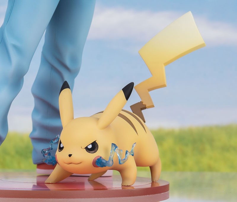 ������� Pokemon Series - Red with Pikachu 1/8