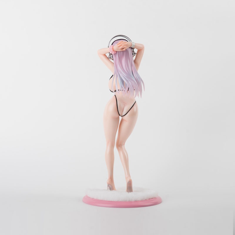 ������� ����� ������ Swimsuit