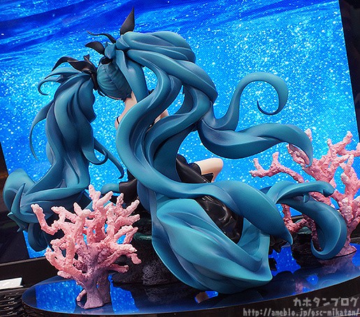 ������� Vocaloid / ��������� - Miku Hatsune / ������� ���� Shinkai Shoujo Ver. 1/8 ***